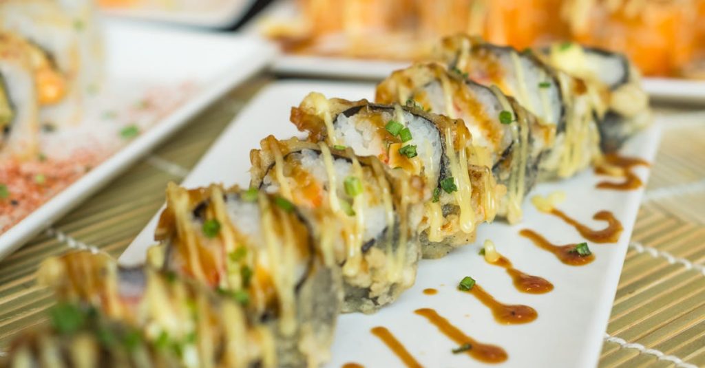 découvrez nos maki rolls frais et savoureux, préparés avec des ingrédients de qualité pour une expérience culinaire japonaise authentique.