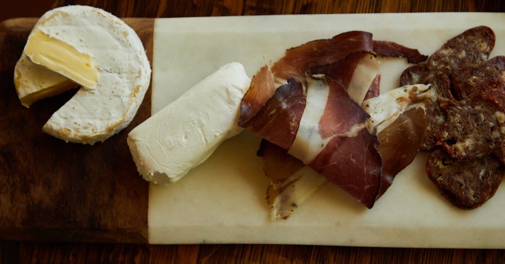 découvrez notre recette savoureuse de chorizo et cheesecake au fromage de chèvre, une alliance gourmande parfaite pour vos apéritifs ou plats originaux.