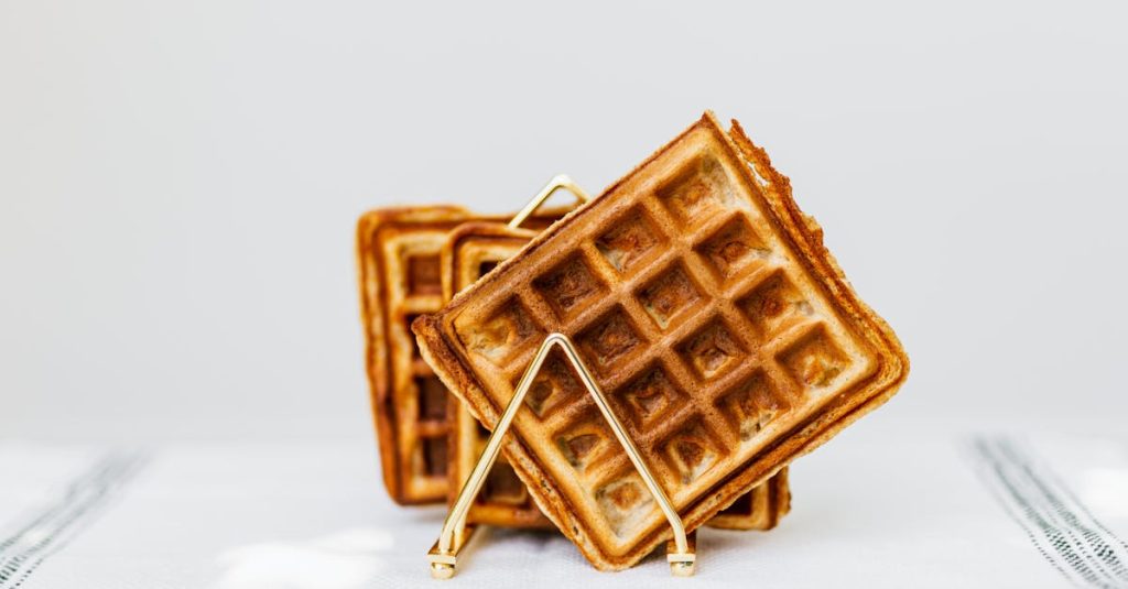 découvrez notre recette de gaufres à la citrouille, parfaites pour un petit-déjeuner gourmand et automnal. faciles à réaliser et délicieusement parfumées.