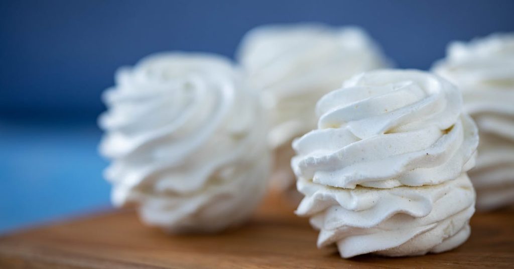 découvrez notre recette facile de guimauves maison, moelleuses et savoureuses, parfaites pour vos desserts et goûters.