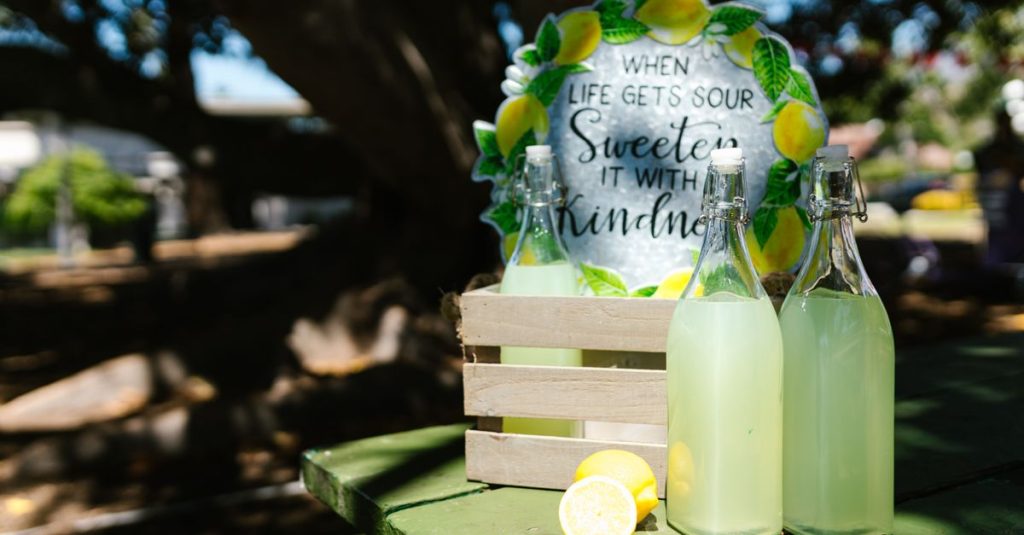 découvrez le limoncello, la liqueur italienne traditionnelle au goût frais et citronné, parfaite pour accompagner vos desserts ou à déguster en apéritif.