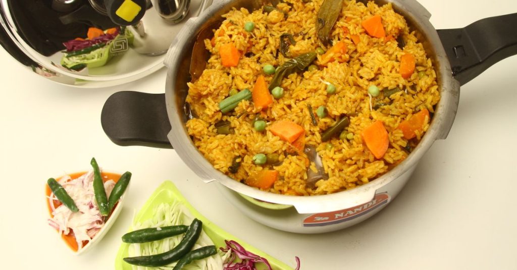 découvrez le temps de cuisson idéal des artichauts à la cocotte-minute pour un résultat tendre et savoureux. guide pratique et conseils.