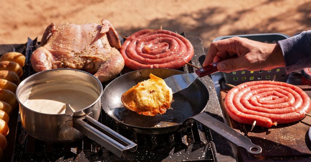 découvrez notre liste de courses incontournable pour une raclette réussie : fromages, charcuteries, accompagnements et boissons pour un repas convivial et délicieux.