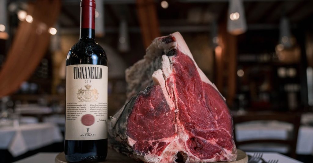 découvrez nos conseils d'accords mets et vins pour sublimer vos repas et apprécier pleinement chaque bouteille.