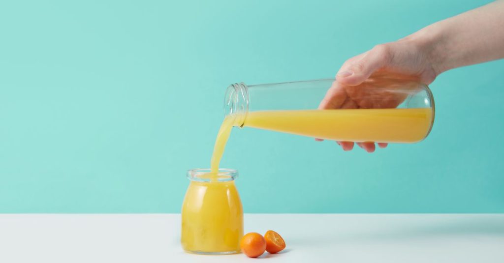 Les bienfaits et effets du jus d’argousier pour la santé 2 découvrez les bienfaits du jus d'argousier, riche en vitamines et antioxydants, pour renforcer votre immunité et améliorer votre santé globale.