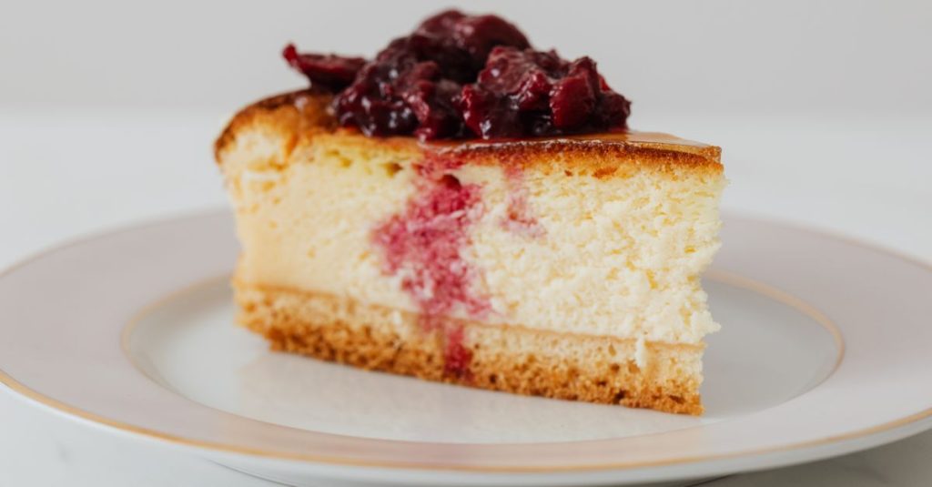 découvrez notre recette savoureuse de cheesecake au chorizo et fromage de chèvre, une alliance parfaite entre douceur et piquant pour surprendre vos papilles.