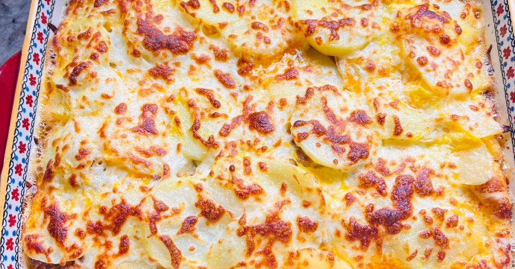 découvrez la recette idéale du rösti de pommes de terre croustillant, un plat suisse savoureux et facile à préparer pour toutes les occasions.