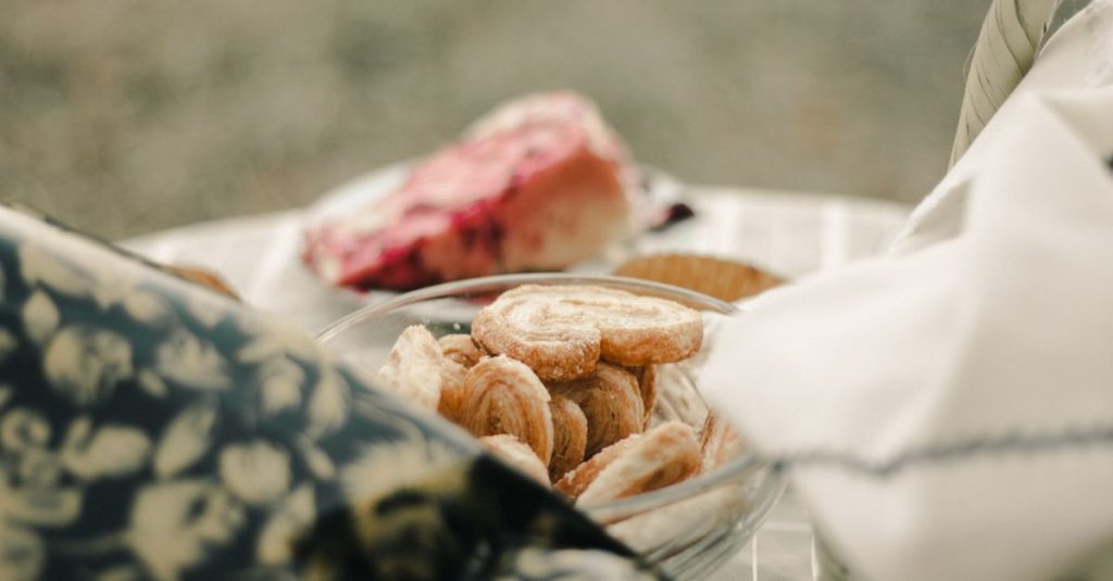 découvrez des recettes faciles et rapides pour préparer des snacks faits maison délicieux et sains, parfaits pour toutes les envies.