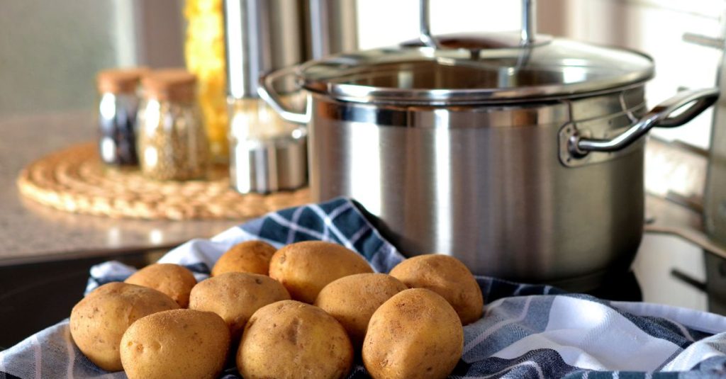 découvrez des recettes délicieuses à base de pommes de terre, faciles à réaliser et parfaites pour tous les repas.