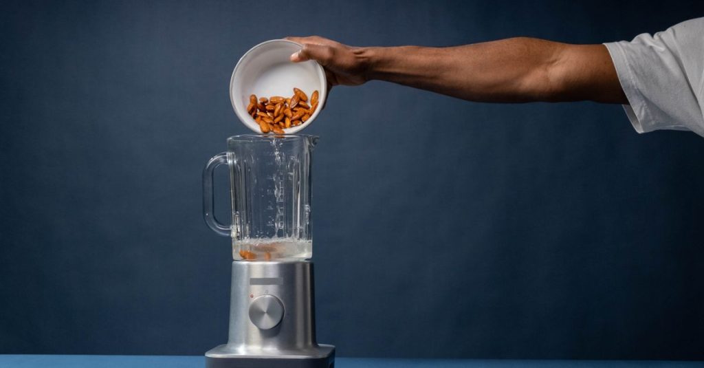 Les Meilleurs Smoothies Protéinés pour Booster la Performance des Sportifs 4 découvrez nos smoothies protéinés délicieux et nutritifs, parfaits pour booster votre énergie et soutenir votre récupération après l'effort.