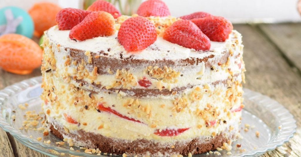 Comment préparer un entremet aux fraises délicat et savoureux 2 découvrez notre délicieux gâteau mousse à la fraise, léger et fruité, parfait pour toutes les occasions gourmandes.