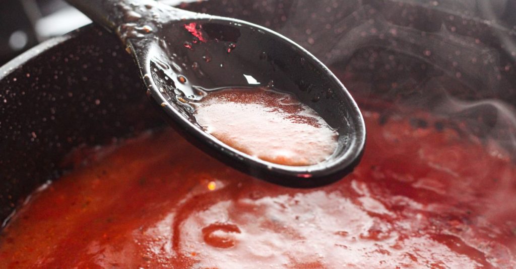 découvrez notre recette classique de sauce au fond de veau, parfaite pour sublimer vos plats avec une saveur riche et authentique.