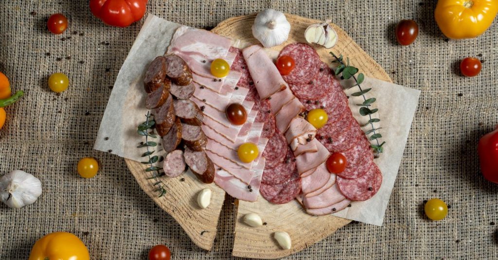 Comment détecter et gérer la viande sous vide périmée en cuisine 2 viande sous vide périmée : apprenez à repérer les signes d’altération, à comprendre les risques et à savoir quand il vaut mieux la jeter.